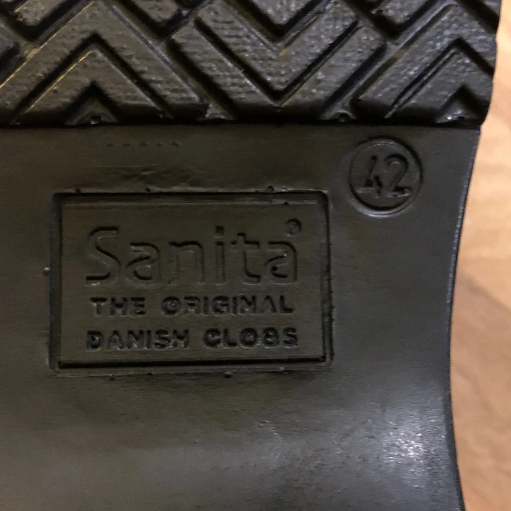 Sanita Brown Leather Slip-On Clogs - Picture 4 of 8